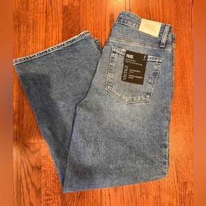 PAIGE Vintage Blue women’s wide leg Jeans size 29. Has a nice stretch to them.